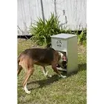 25 Pound Chow Hound Dog Feeder