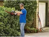 Black & Decker Max PowerCut Hedge Trimmer LHT321