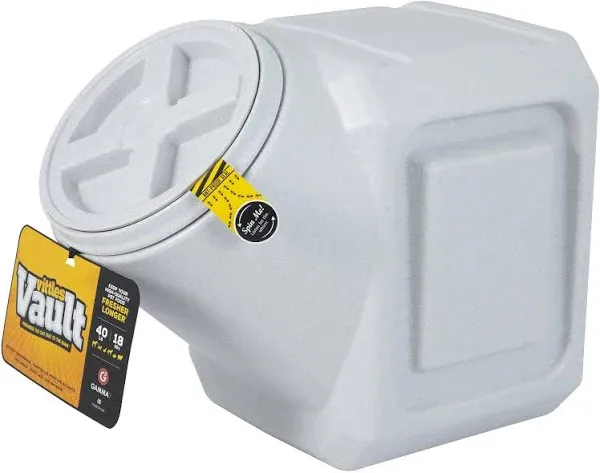 Gamma Plastics Inc. Vittles Vault Pet Food Container