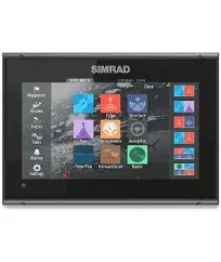 Simrad GO9 XSE with Active Imaging 3-in-1 Transducer and C-MAP Discover Chart