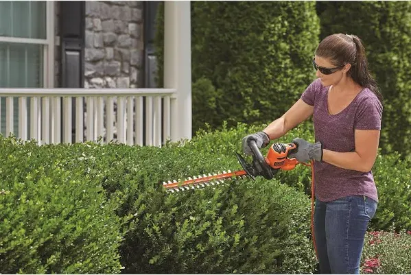 BLACK+DECKER BEHT350FF 22" Electric Hedge Trimmer