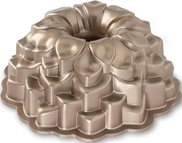 Nordic Ware Blossom Bundt Pan