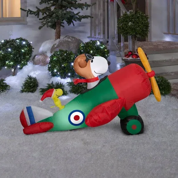 Gemmy Christmas Airblown Inflatable 4.5' Snoopy in Airplane Scene