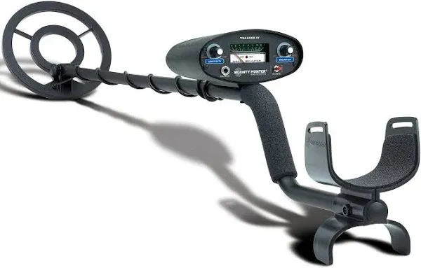 Bounty Hunter Tracker IV Metal Detector | 8&#034; SearchCoil