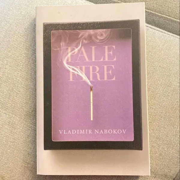 Pale Fire -- Vladimir Nabokov, Paperback