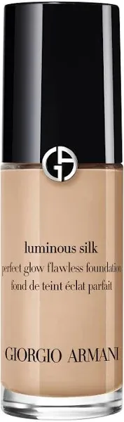 Giorgio Armani Luminous Silk Foundation