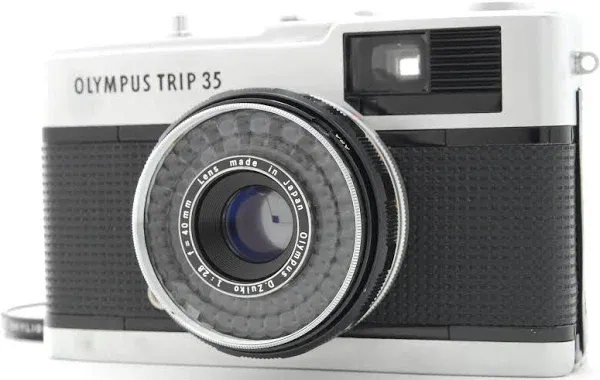 [AS IS] Olympus Trip 35 Point &amp; Shoot Camera Zuiko 40mm f/2.8 From Japan #A01127