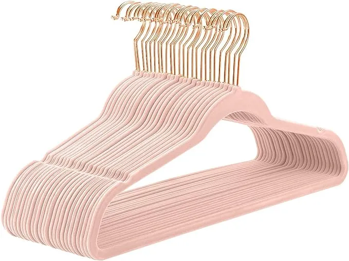 MIZGI Premium Velvet Hangers (50 Pack) Heavy Duty - Non Slip Felt Hangers - Velvet Suit Hangers Black - Rose Gold Hooks,Space Saving Clothes HangersMIZGI Premium Velvet Hangers (50 Pack) Heavy Du…