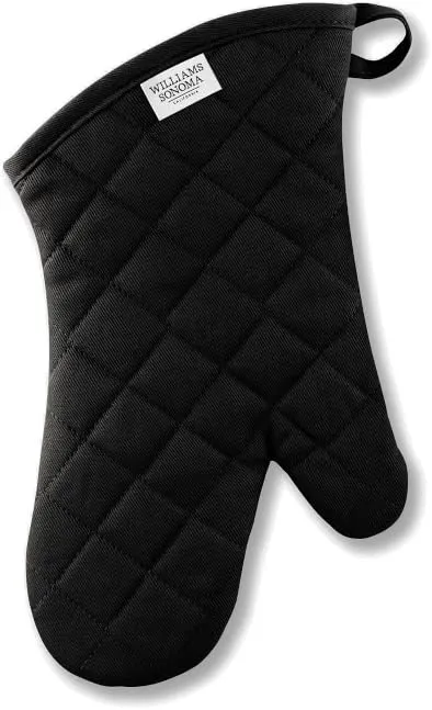 Sur La table oven mitt