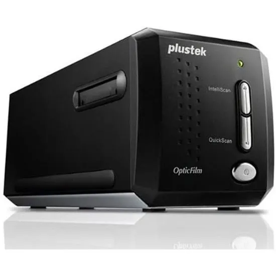 Plustek OpticFilm 8200i Ai Film Scanner