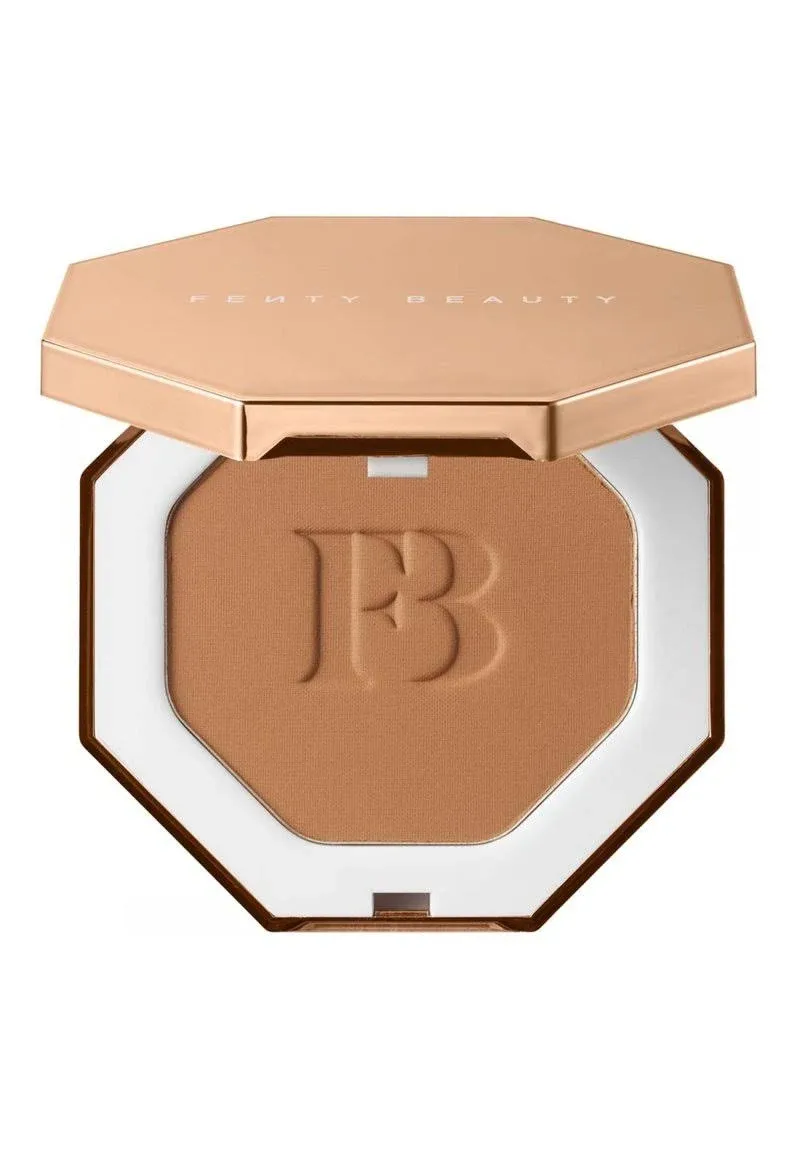 Fenty Beauty by Rihanna Sun Stalk'r Instant Warmth Bronzer Bajan Gyal