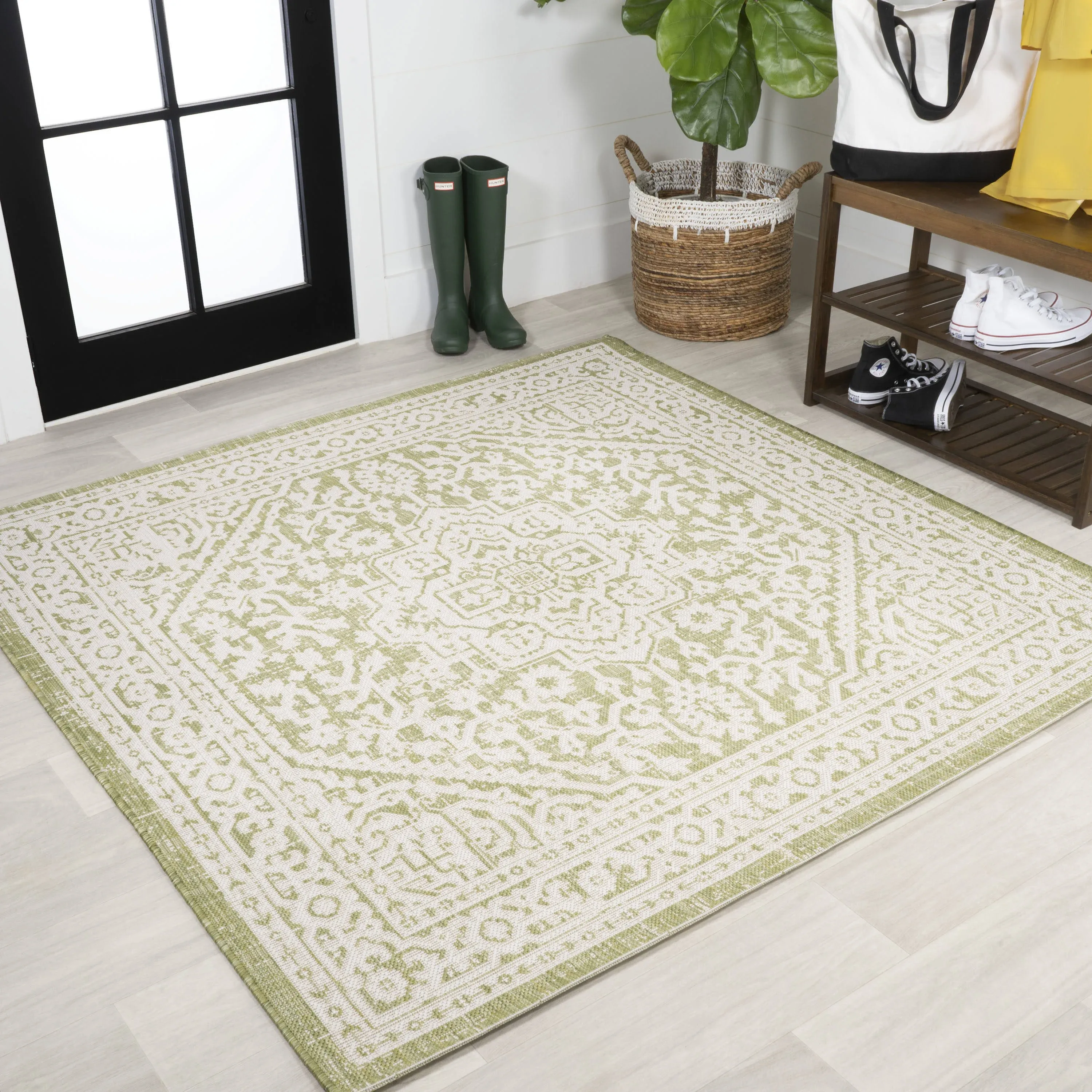 Jonathany Santa Monica SMB101E Green/Cream Area Rug 5 ft. 3 in. X 5 ft. 3 in. Square