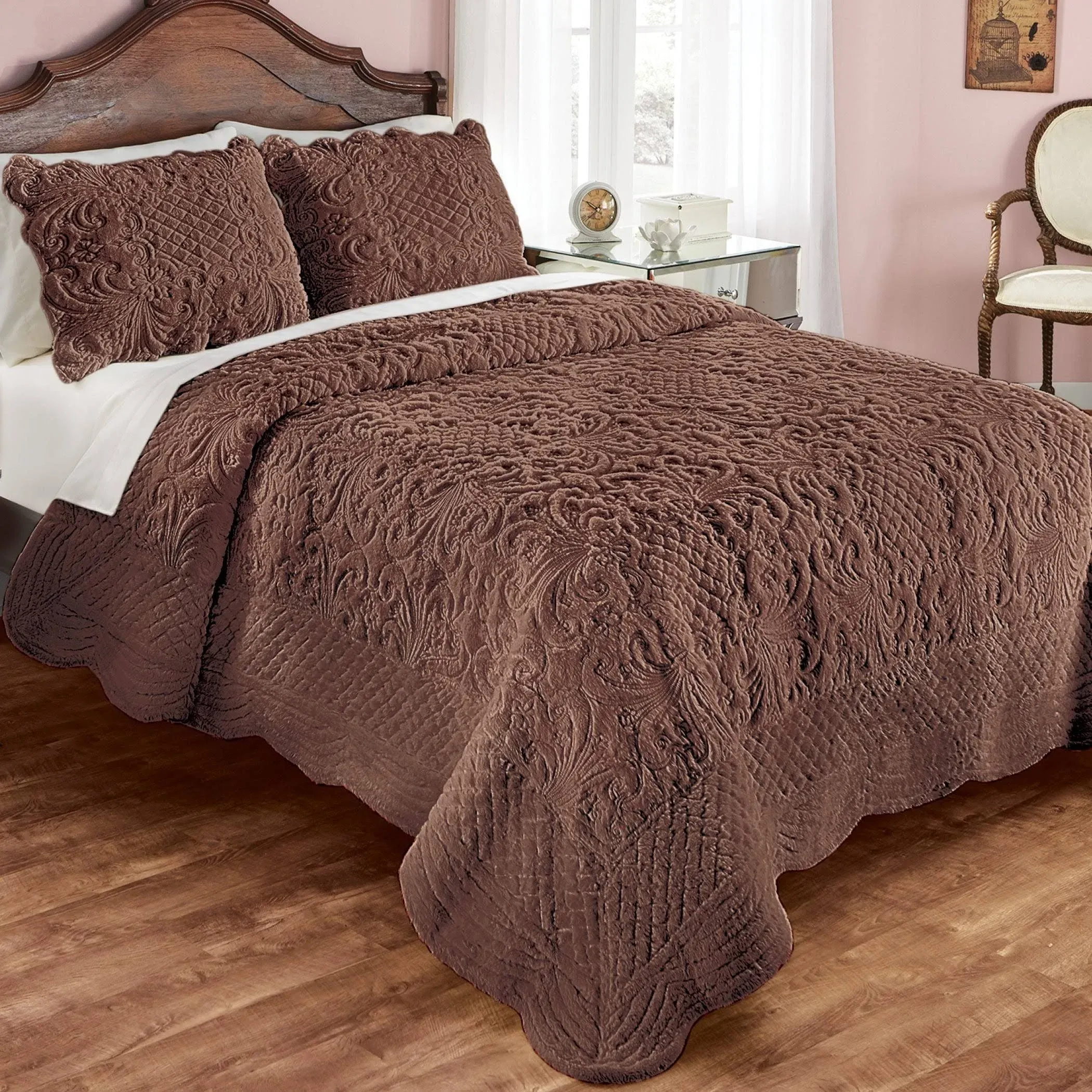 Collections Etc Elegant Faux Fur Textured Pattern Scalloped Edge Quilt