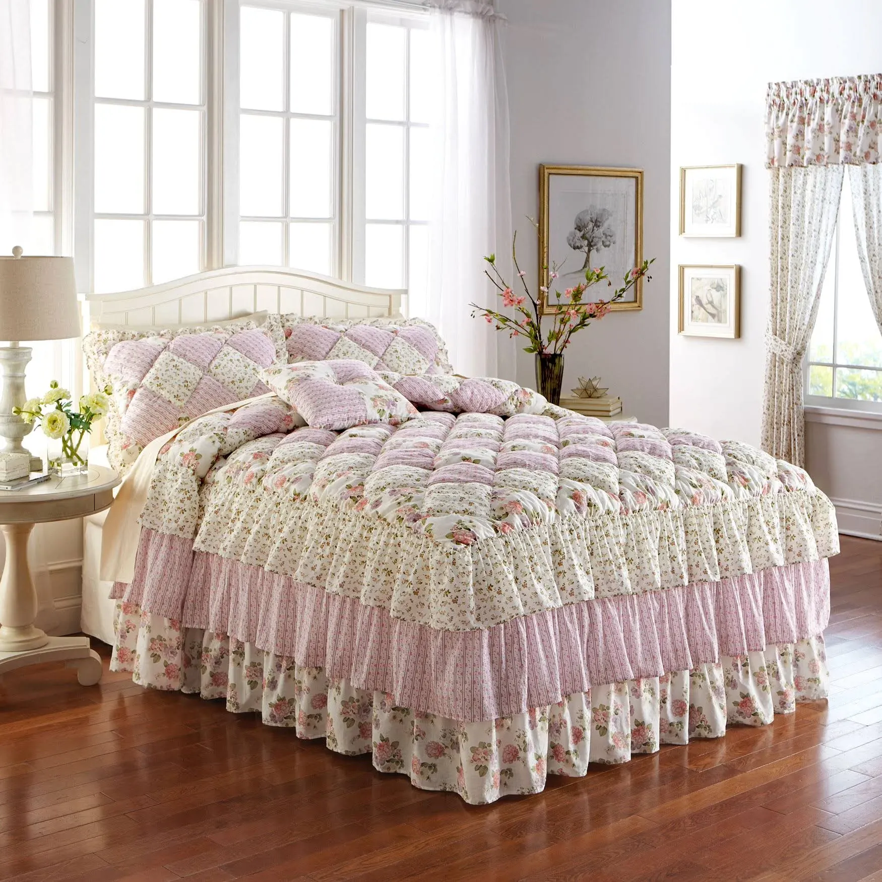 Alexis Bedspread by BrylaneHome in Ecru Rose (Size King)