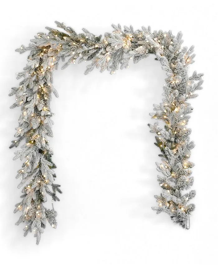 Dandan Flocked Pine 9' Pre-Lit PE Mixed PVC Garland with 560 Tips, 300 Warm LED Lights