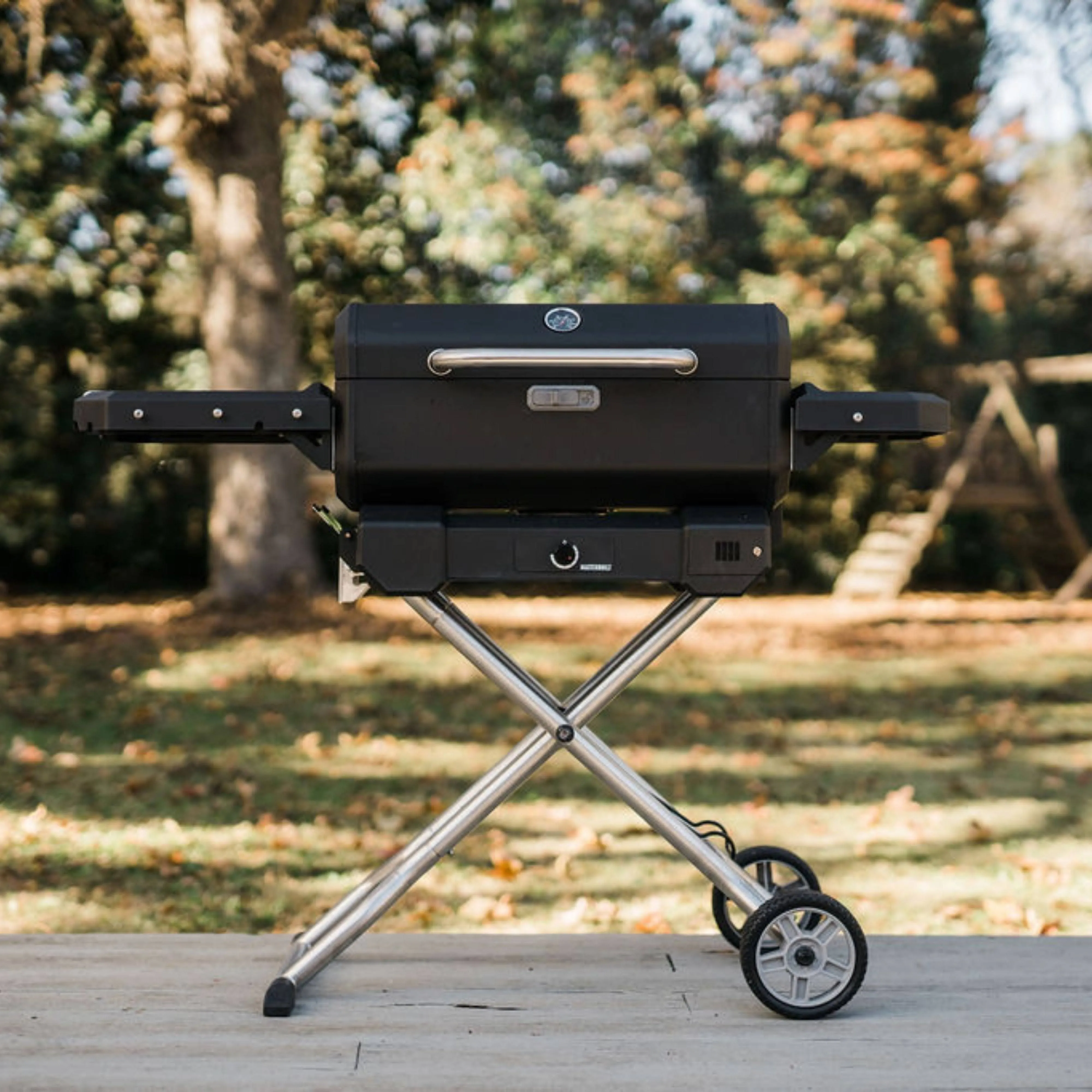 Masterbuilt Portable Charcoal Grill and Smoker with Cart MB20040722