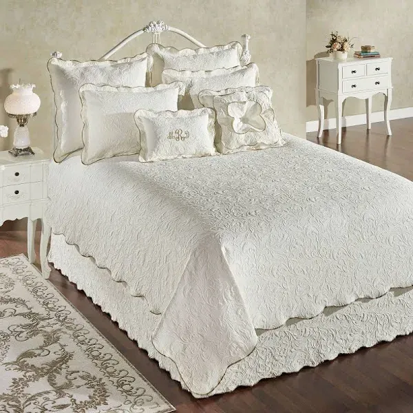 Vienna Oversized Light Cream Woven Matelasse Scroll Bedding King Coverlet Set