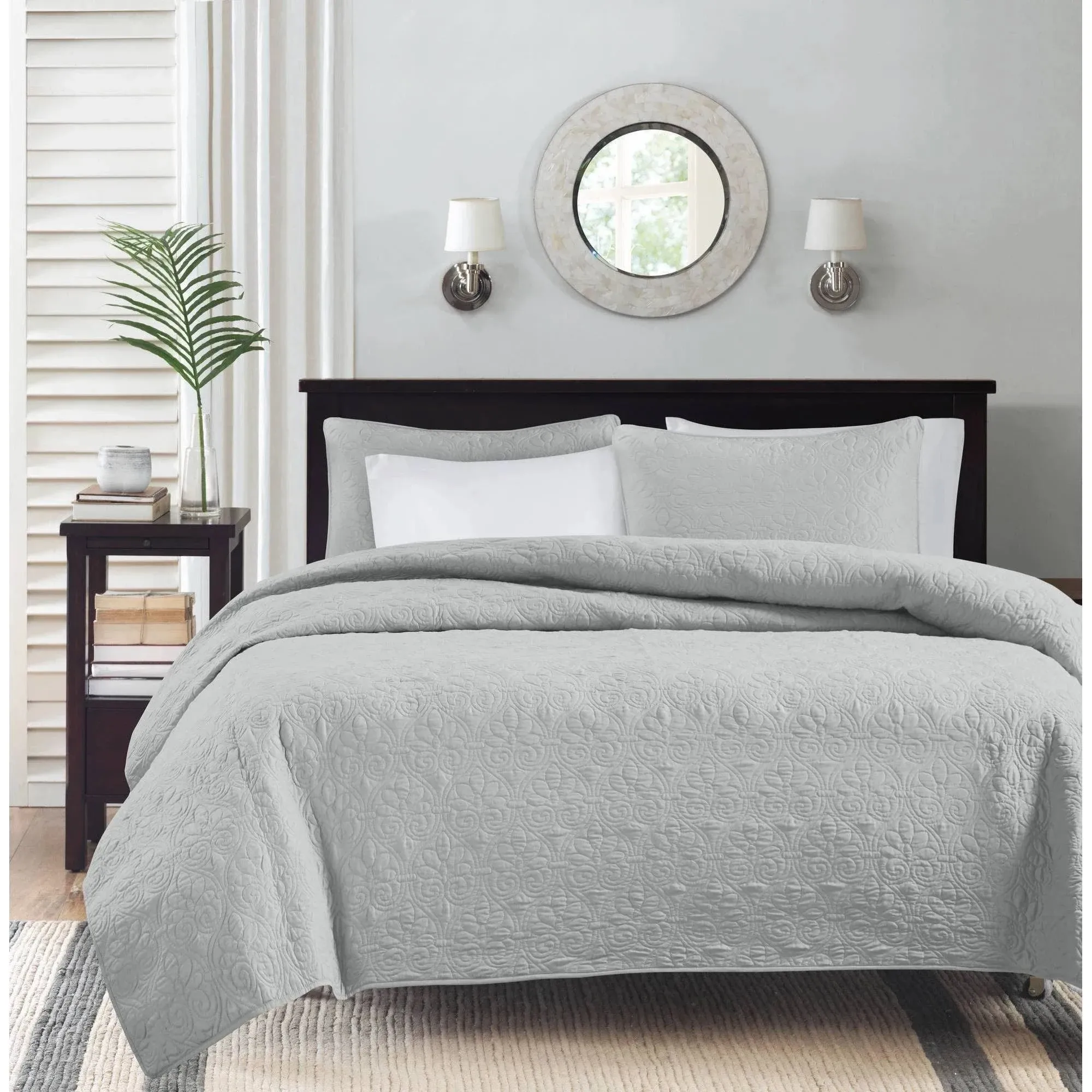 Madison Park Quebec Reversible Coverlet Set