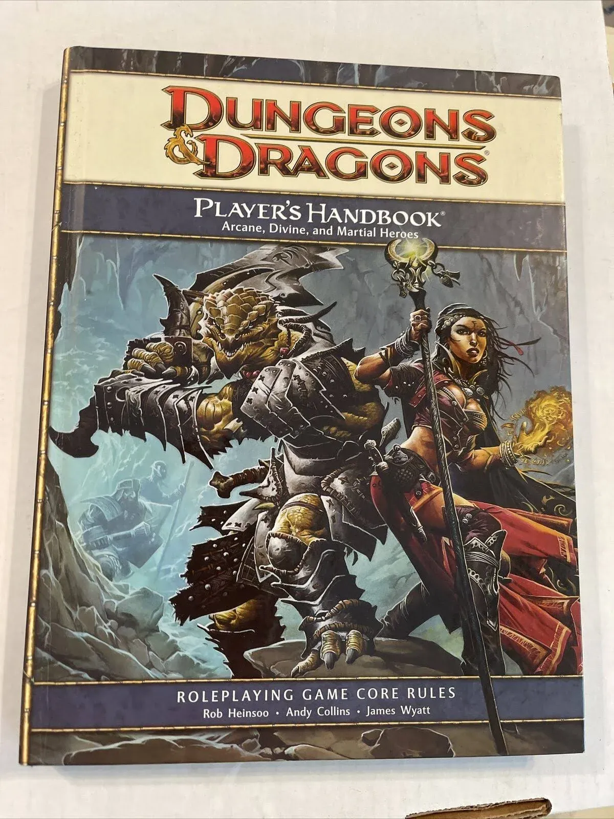 Dungeons & Dragons Player's Handbook: Arcane, Divine, and Martial Heroes : Roleplaying Game Core Rules [Book]