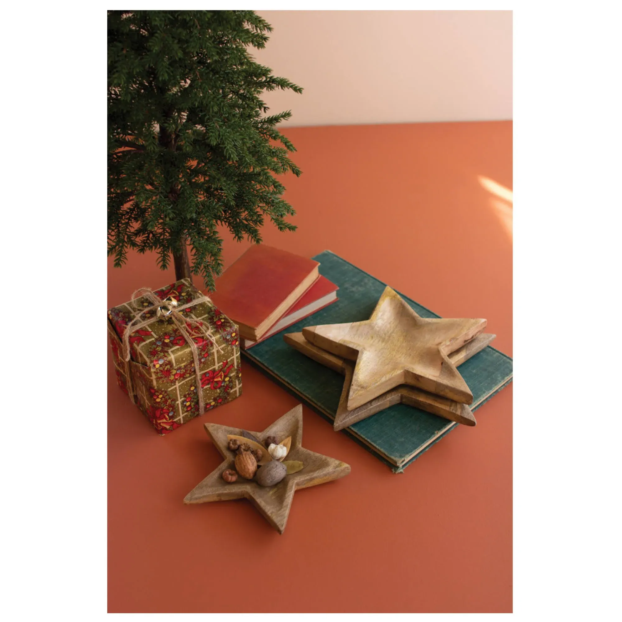 Set of 3 Mango Wood Star Trays