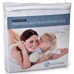 Full Mattress Protector: Waterproof, Breathable, Blocks Allergens, Smooth Soft