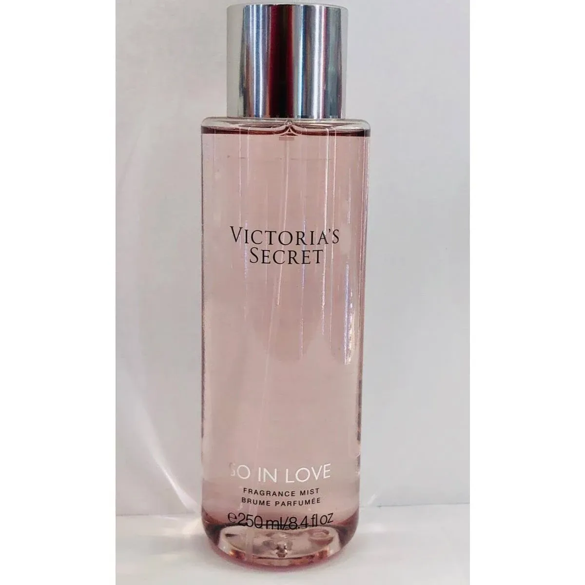 Victoria's Secret SO IN LOVE Fragrance Mist 8.4 oz Fl Oz-2016 Limited 